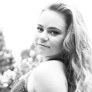 Meet your Posher, Cecelia